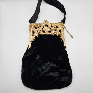 VINTAGE Delill Black Velvet Ornate Gold Metal Kisslock Top Close West Germany